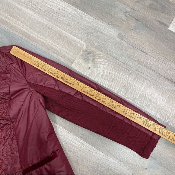 Zenergy by Chico’s Quilted Embroidered Puffer Moto Jacket Maroon Red Small - Picture 16 of 16
